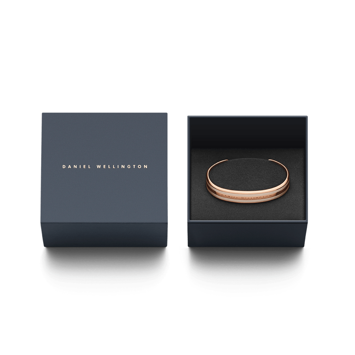 Daniel Wellington Classic bracelet packaging with branded box and presentation case