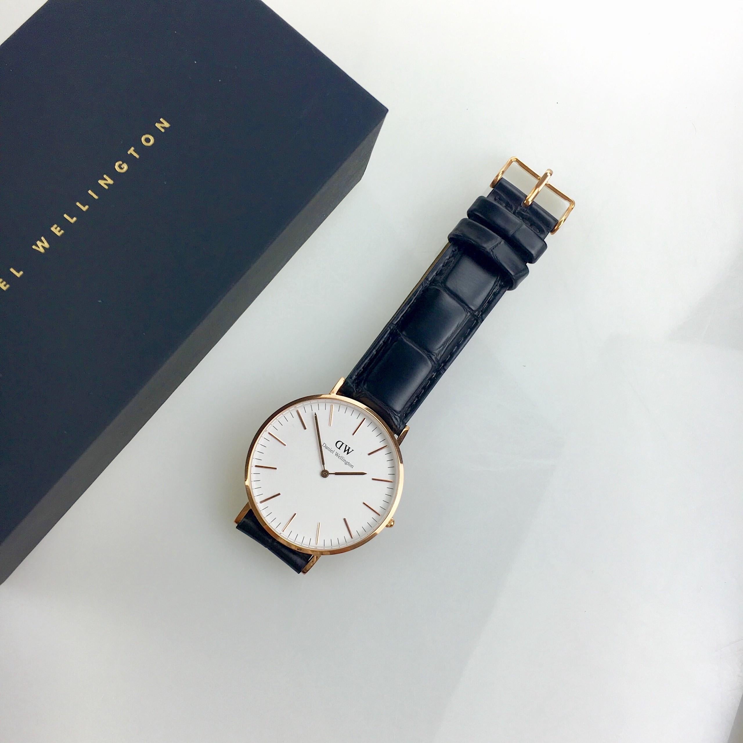 Daniel Wellington Reading 40mm White Dial Black Genuine Leather Gold Watch - DW00100014