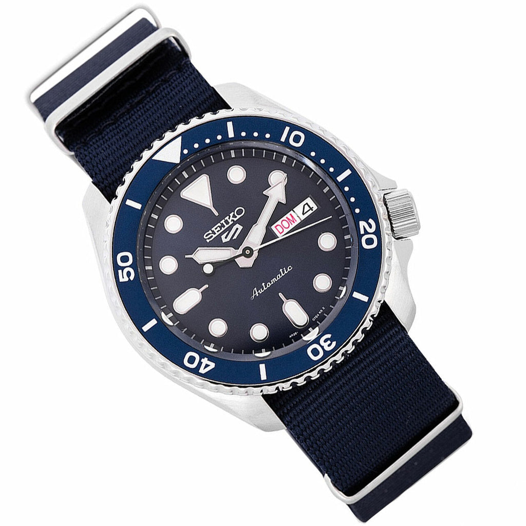 Seiko 5 Sports SRPD51K2 top-down view of blue dial with white markers and date window