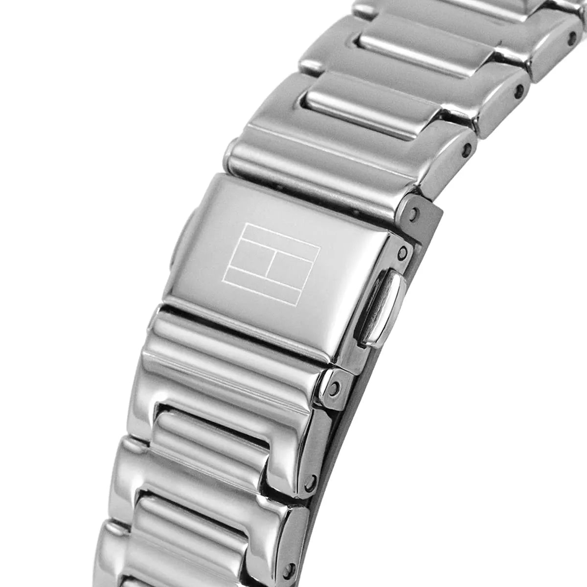 Stainless steel bracelet detail of Tommy Hilfiger women's watch with links and clasp