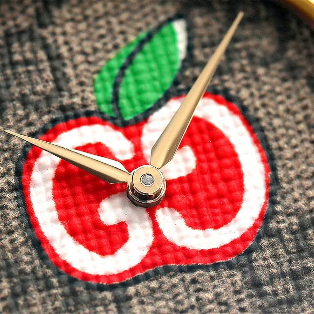 Gucci Watch G-Timeless GG Pomme 38mm YA1264158 - Image 4