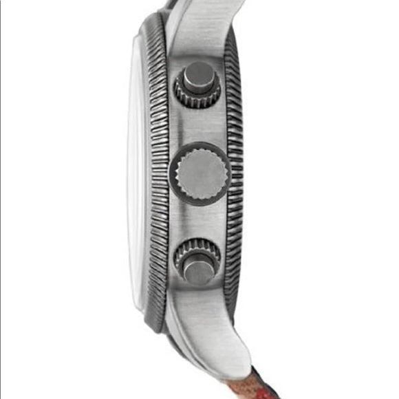 Burberry BU7815 chronograph watch side profile showing case thickness and pushers