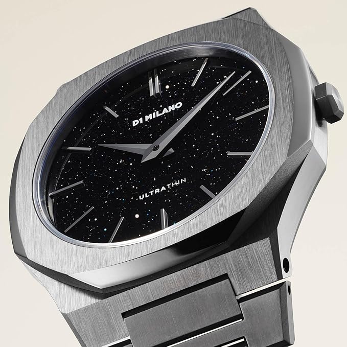 D1 Milano UTBJ29 dial detail showing black starry face with hour markers and steel hands
