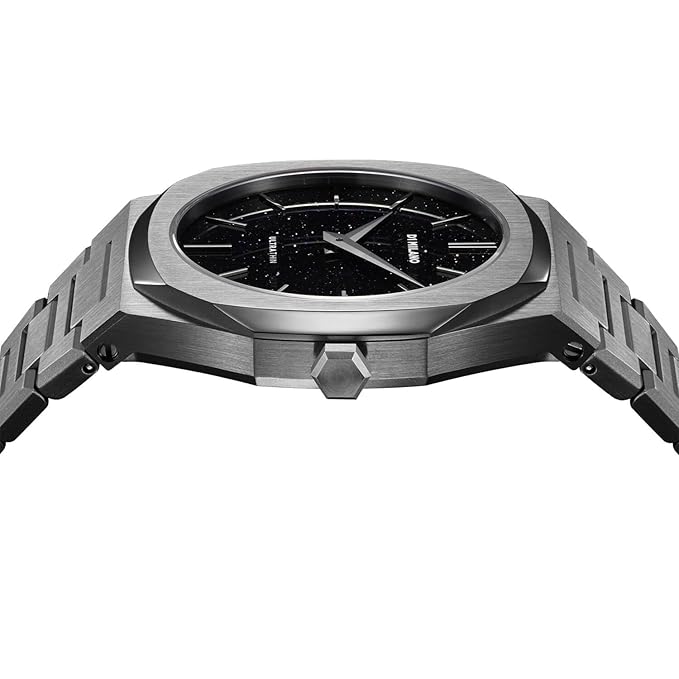 Side profile of D1 Milano UTBJ29 showing case thickness and link bracelet detail