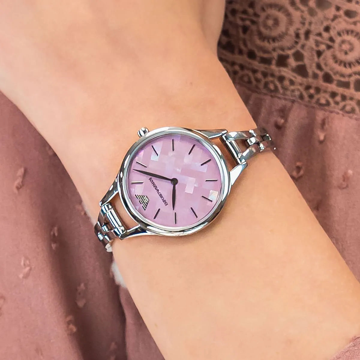 Emporio Armani Aurora silver stainless steel bracelet strap detail view