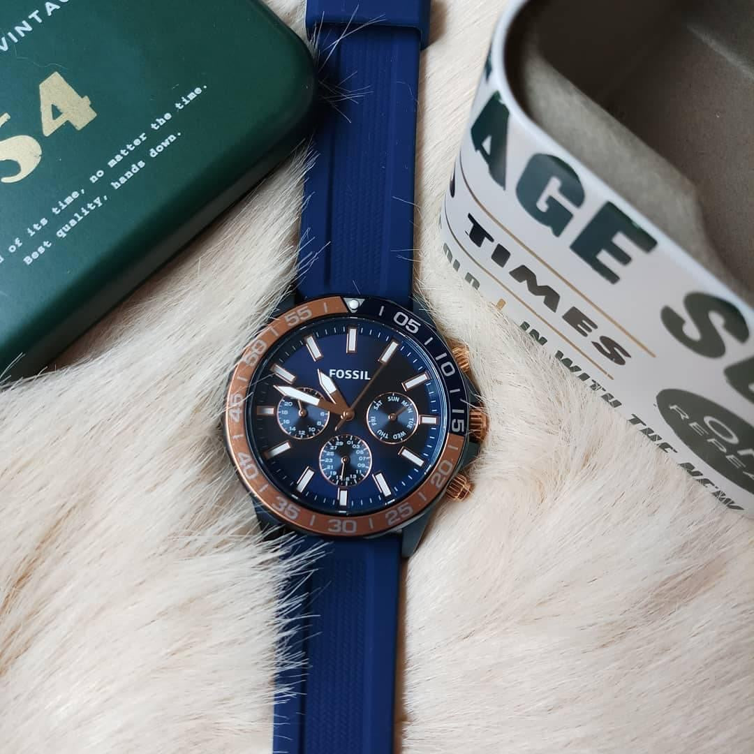Fossil Bannon BQ2498 watch with box and packaging materials