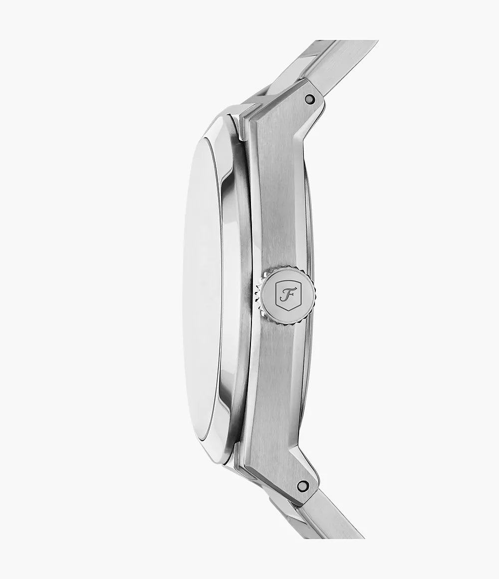 Fossil Everett side profile showing case depth and bracelet construction