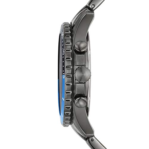 Fossil FB-01 chronograph side view showing case thickness and pushers
