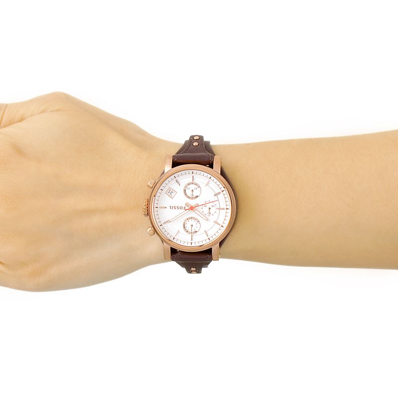 Fossil Original Boyfriend chronograph watch on wrist, displaying white dial and rose gold case