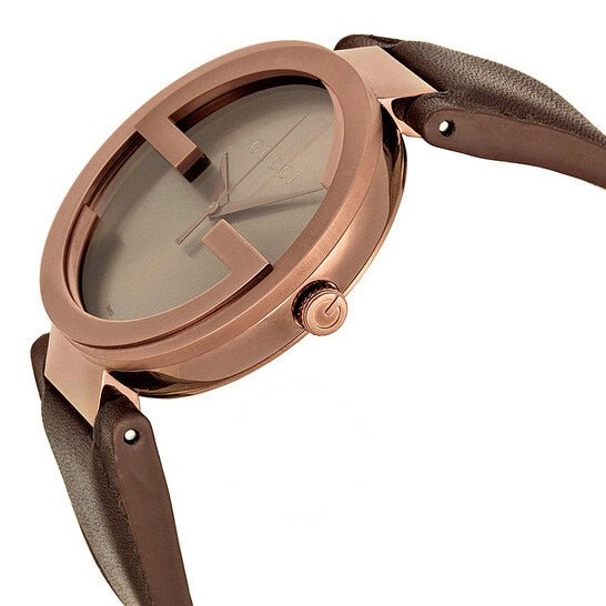 Gucci Interlocking G XL watch side view with brown leather strap detail