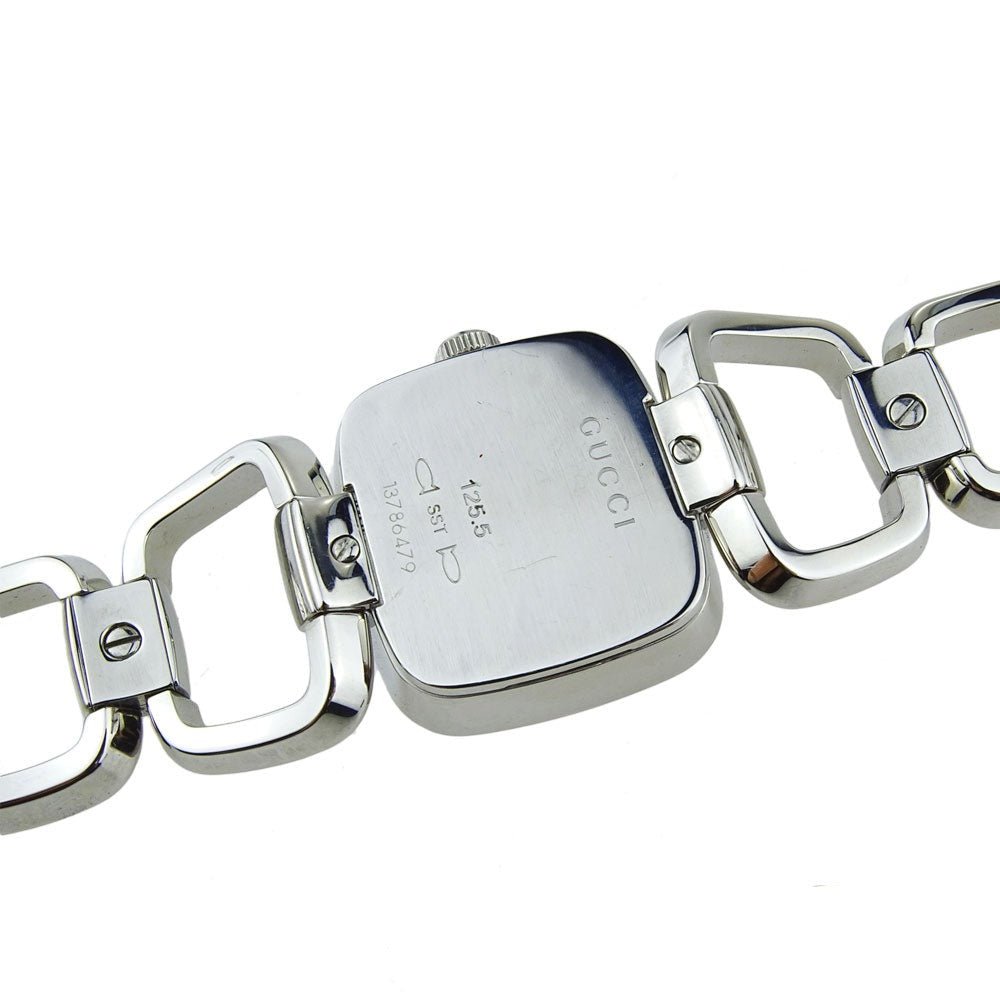 Gucci YA125502 chunky link stainless steel bracelet detail view