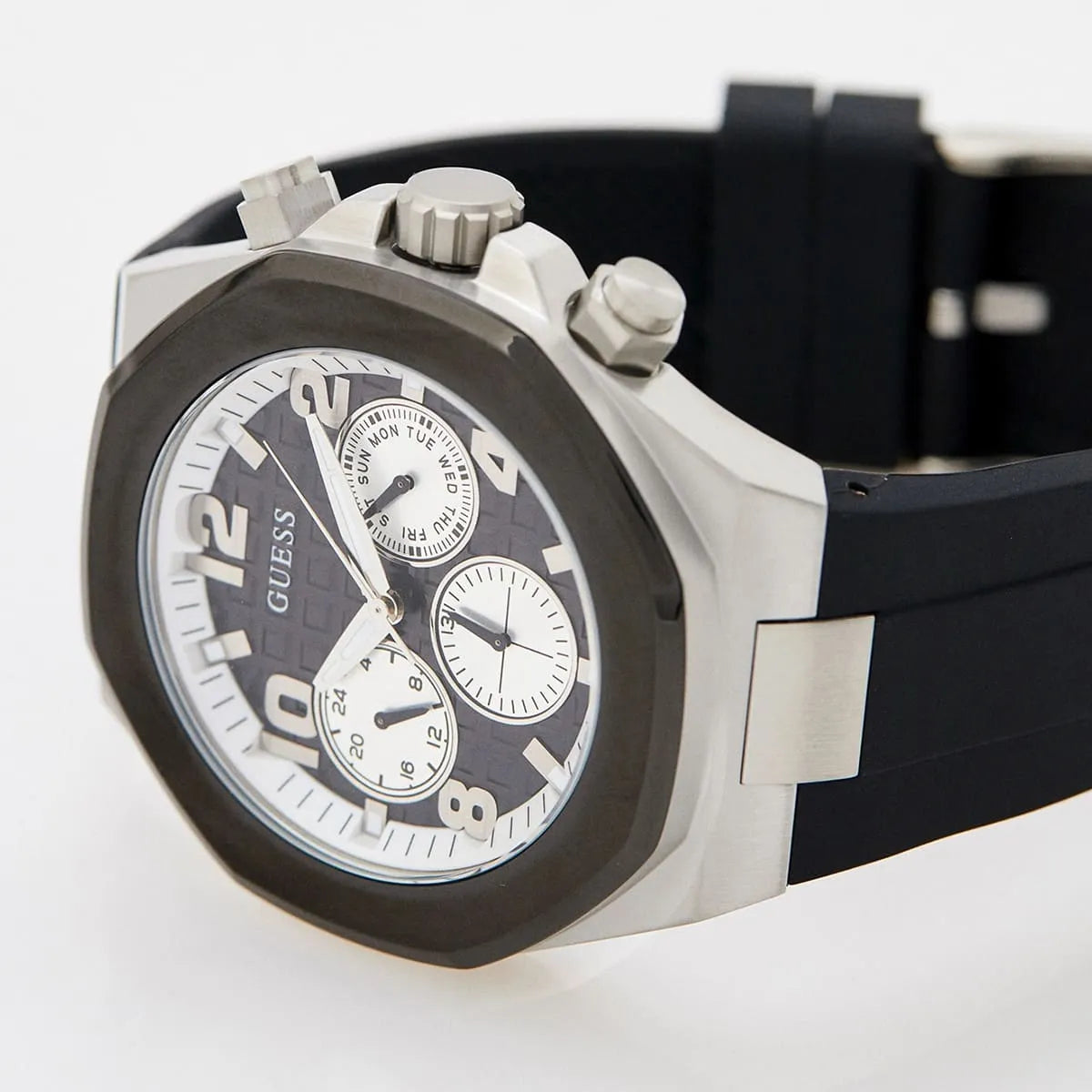 Guess GW0583G1 men's chronograph watch side profile with crown and pushers visible