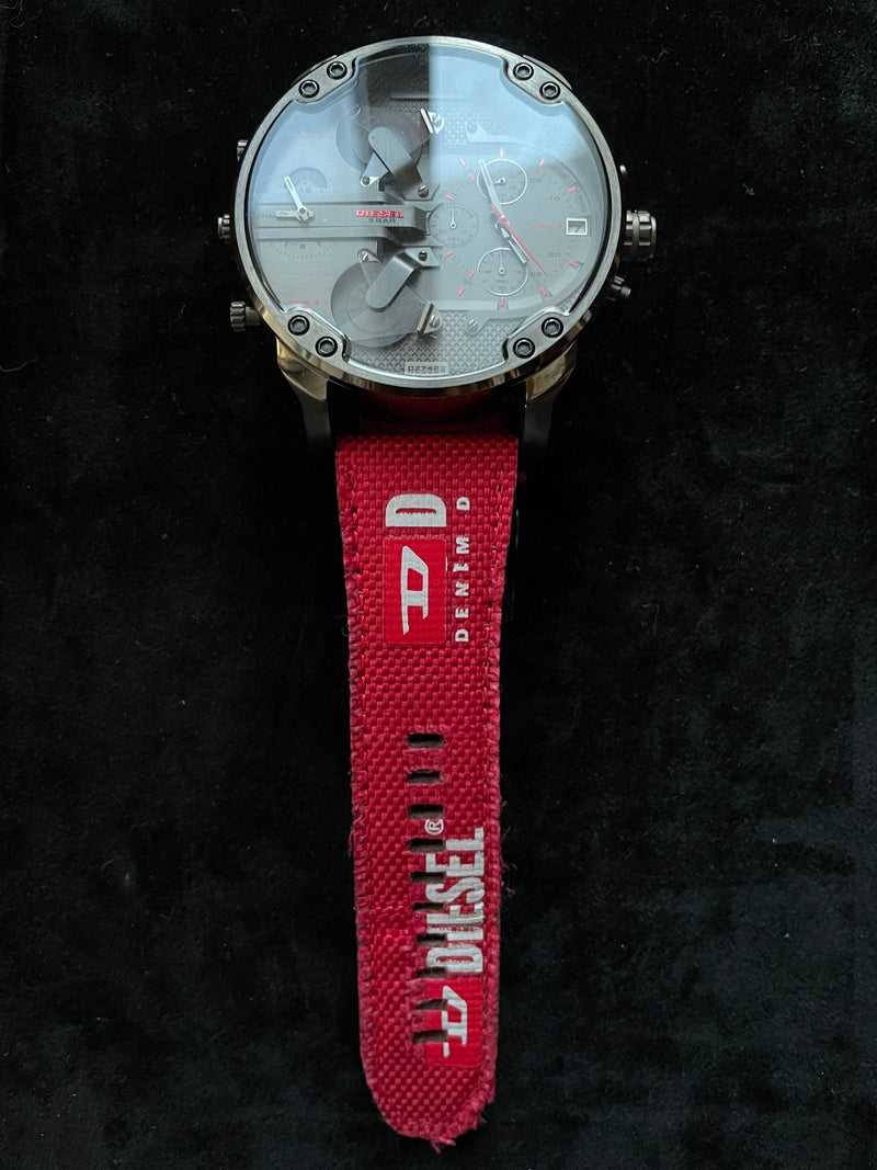 Diesel Mr. Daddy 2.0 Chrono Red Men's Watch DZ7423 (DEFECT)