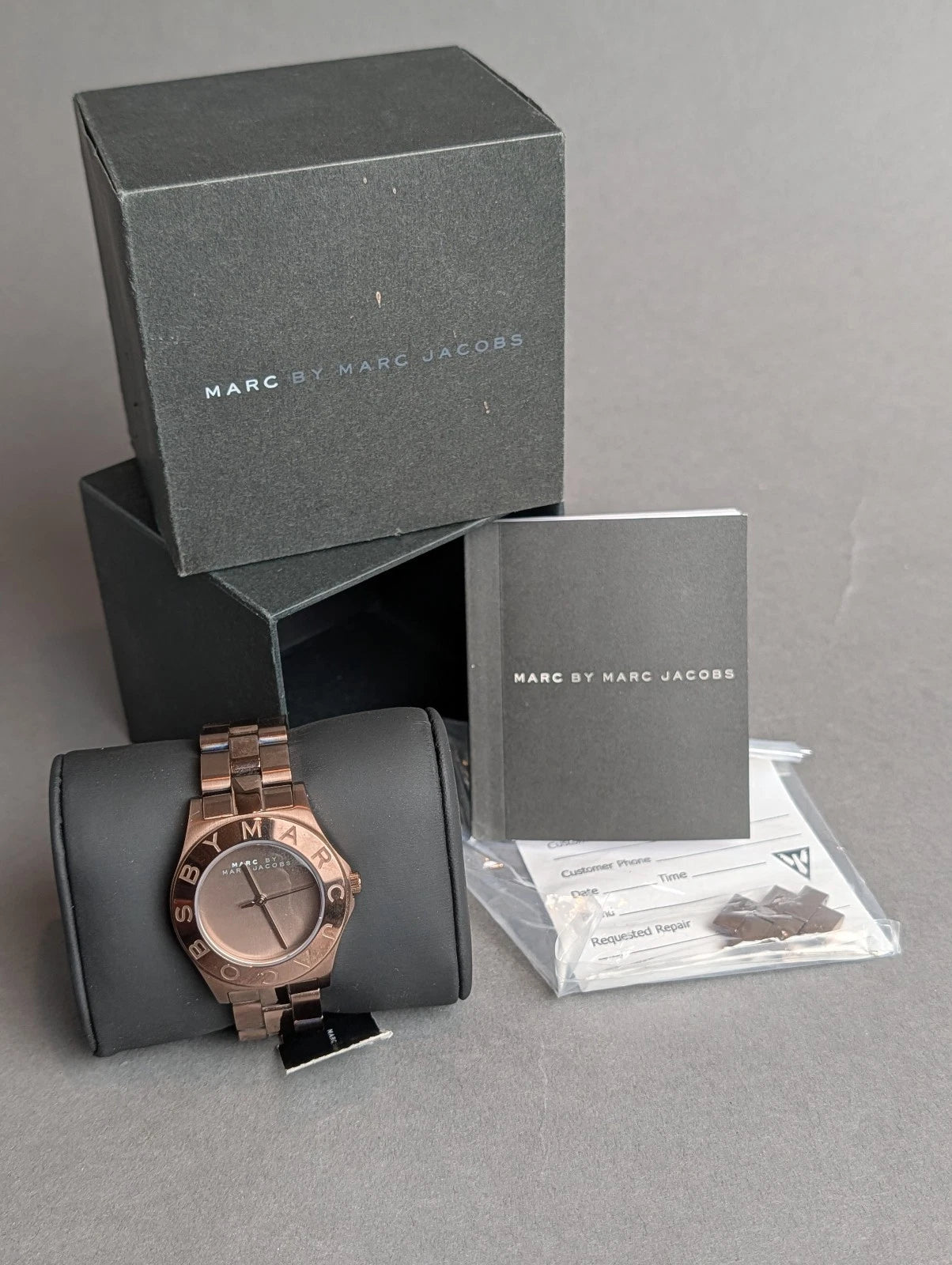 Marc by Marc Jacobs Amy rose gold watch with original packaging box and documentation