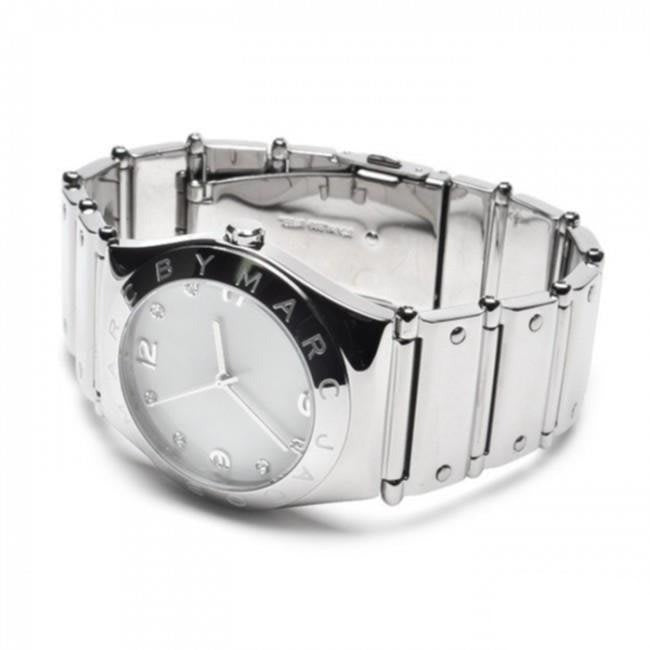 Marc by Marc Jacobs MBM8518 women's stainless steel watch worn on wrist